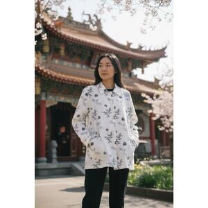 VTG Collection by Connie White M Floral Bamboo Sqaure Calligraphy Motif Tunic